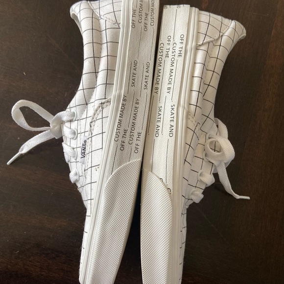 Vans shoes - Picture 6 of 12